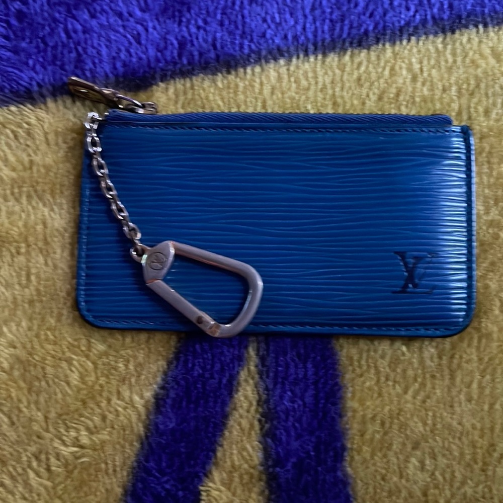 Louis Vuitton Blue Epi Leather Key Pouch with Silver Chain